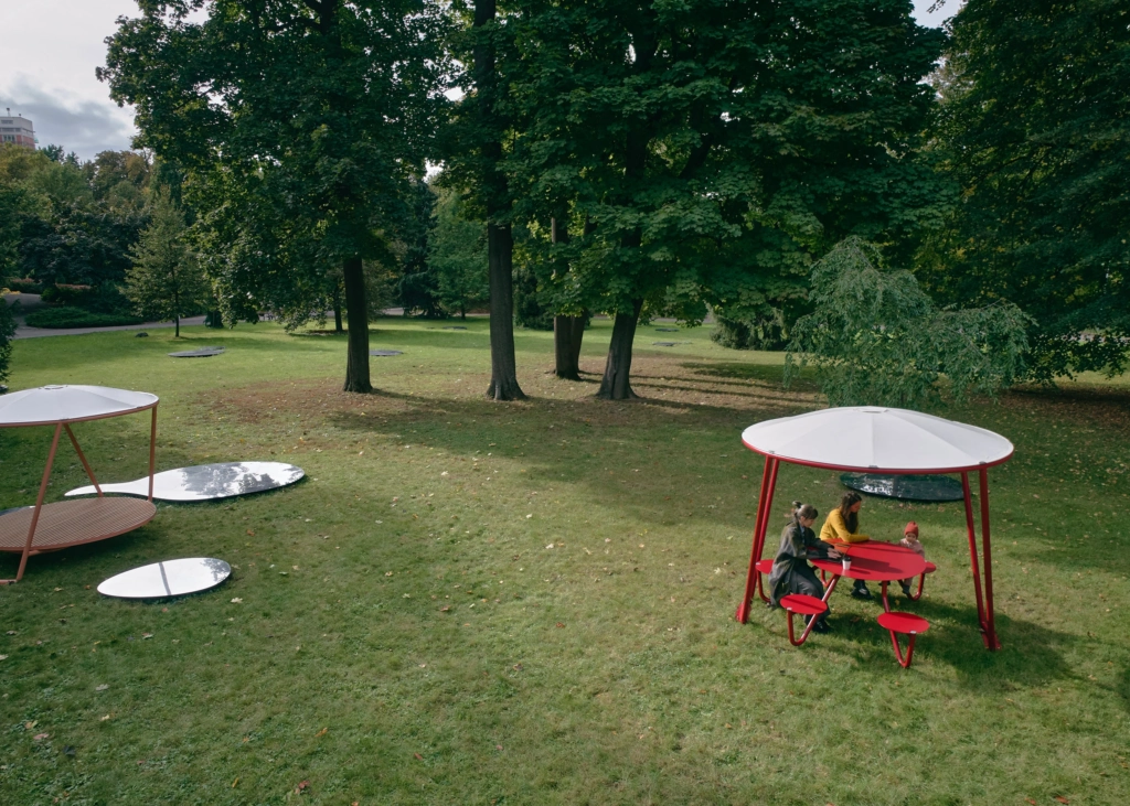 Mmcite Ufo Outdoor Furniture Low Res