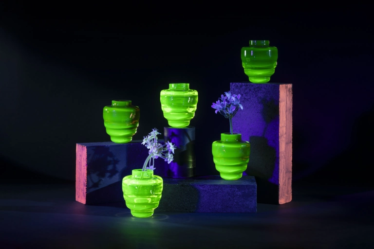 6 Frantisek Jungvirt X Ds Automobiles, Limited Edition Of Glass Difuser Vase Used Uranium Glass, Signed And Certified, Photo By Anna Pleslova.jpg