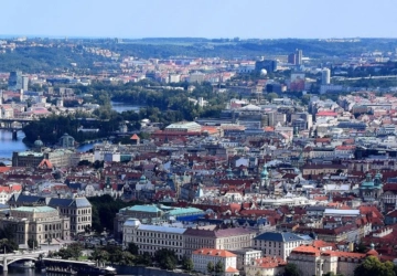 Praha vede v růstu cen bytů v CEE