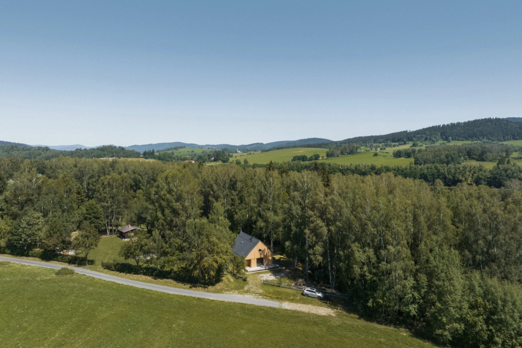 Les Archinautes Lakeside Cabin Petr Polak 15