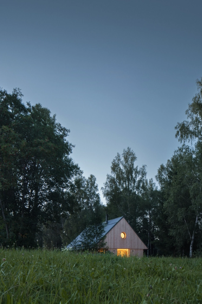 Les Archinautes Lakeside Cabin Petr Polak 30