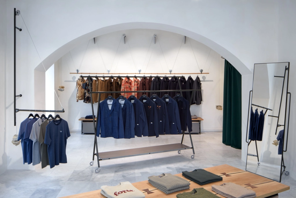 Ora Triarchitekti Gentleman Store Boysplaynice 08