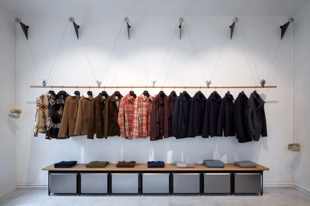 Ora Triarchitekti Gentleman Store Boysplaynice 10