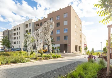 Nová atrakce v Modřanech se proměňuje s časem