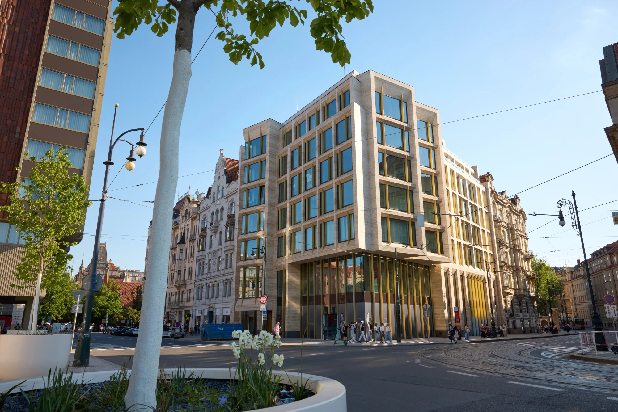 Rekonstrukce historicke budovy parizska 25 praha 68f88c113f5d4