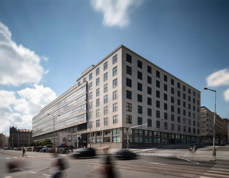 Veletrznipalac ng slavik 004 695f7c6cb6224