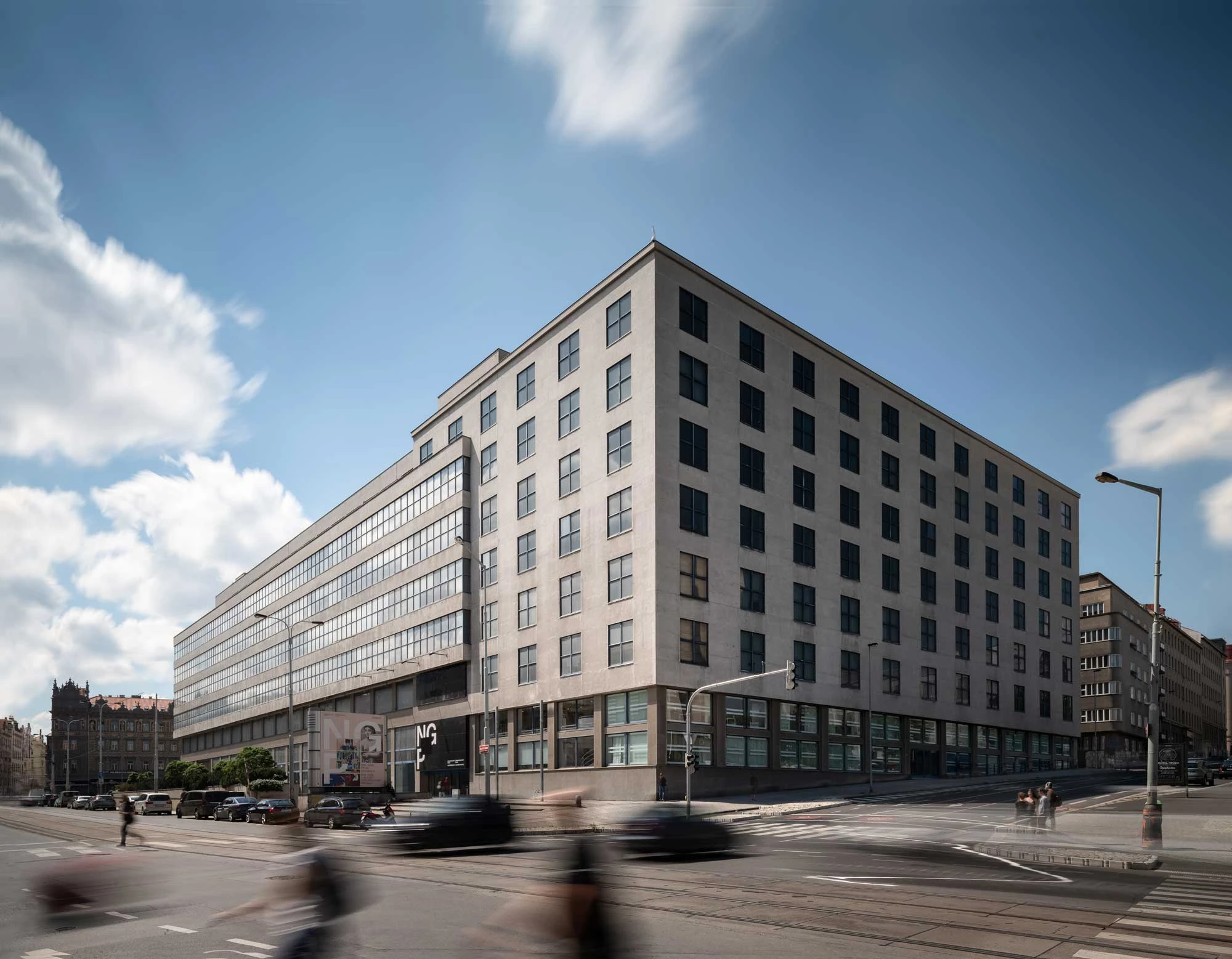 Veletrznipalac ng slavik 004 695f7c6cb6224